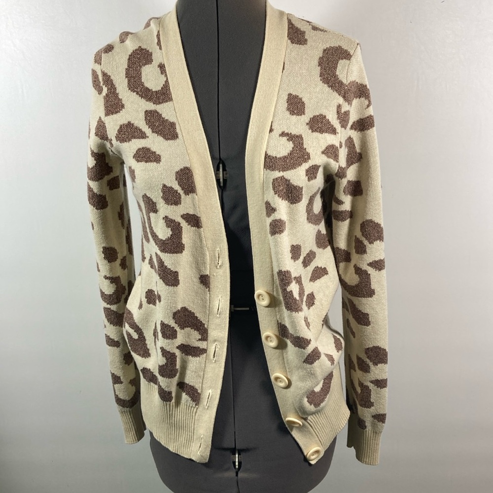 t/o Sweater Women Size M Large Button Front Tan w Small Glitter Accents